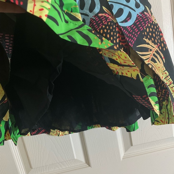 Forever 21 Pleated Women’s Flared Skirt-Juniors,Black-multi -color M - Picture 4 of 10